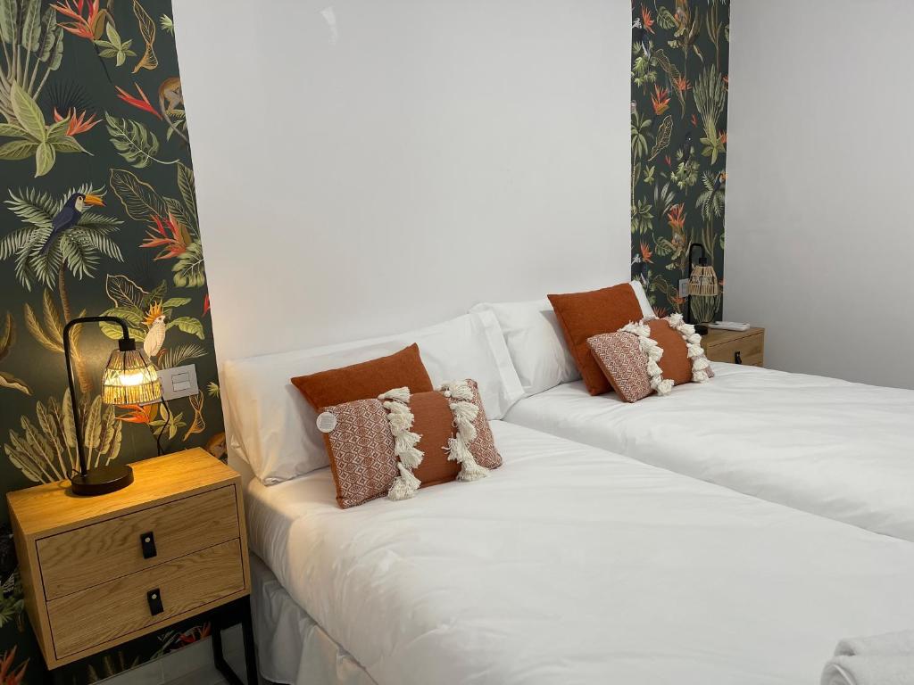 Postel nebo postele na pokoji v ubytování SUNLIGHT BEACH Apartment 2 bedrooms