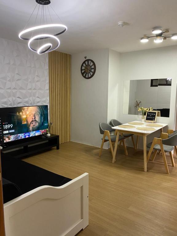 CozyVilla at Pine Suites Tagaytay 2BR or Studio with FREE PARKING - 两居室别墅