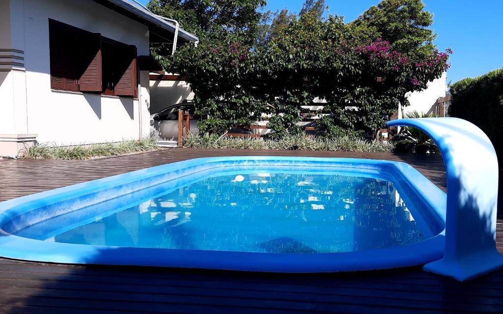 Linda Casa Temporada com Piscina - Casa De Cinco Dormitorios
