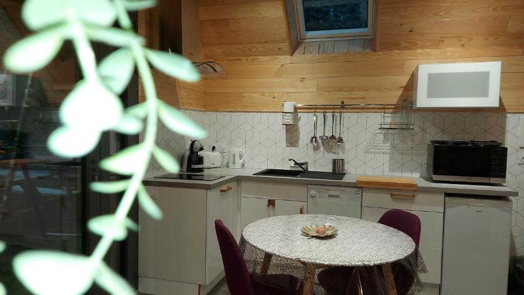 Kuchyň nebo kuchyňský kout v ubytování Chalet Sanset