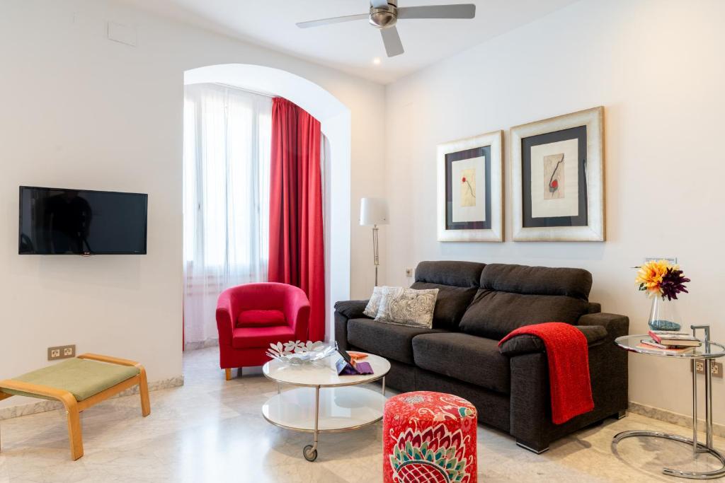 Sevilla Central Suites Apartamentos Puerta Jerez, Seville ...
