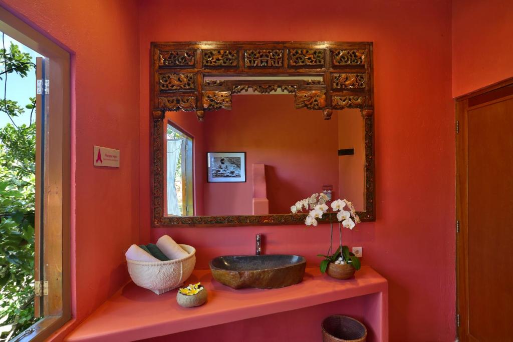 Afbeelding uit fotogalerij van PinkCoco Uluwatu - Constant Surprises & for Cool Adults Only in Uluwatu