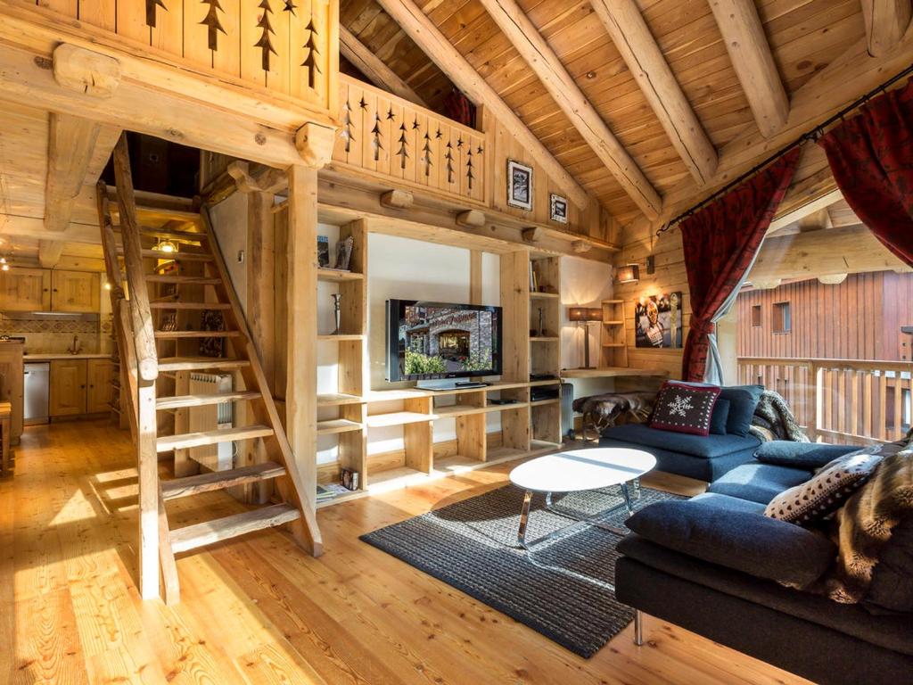 Appartement de Charme avec Cheminée et Grande Mezzanine à Val-d'Isère