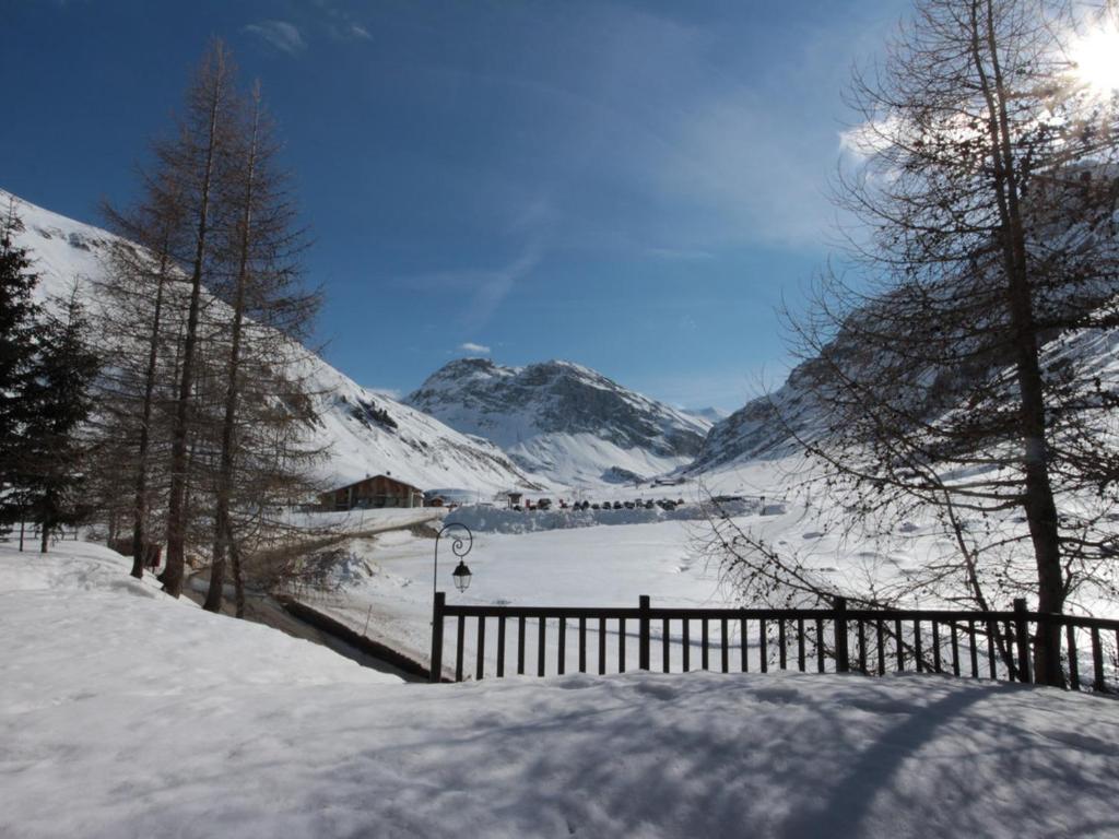Chalet rustique chaleureux avec cheminée à Val-d'Isère – photo 10