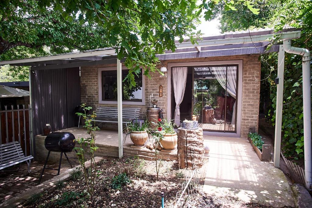 Suitetrails - Gods Gift cottage and Mattaniah Cottage
