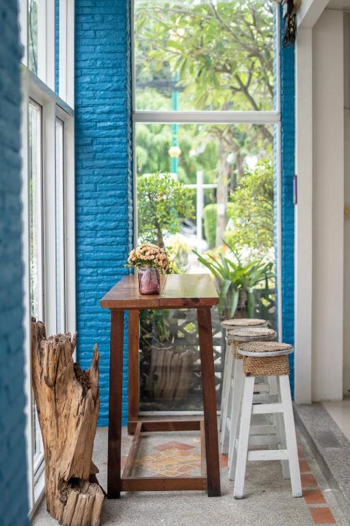 Meow Cat Cafe & Hotel - Resim 5