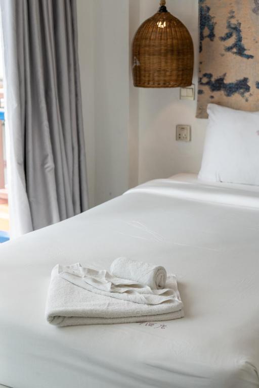 Meow Cat Cafe & Hotel - Resim 23