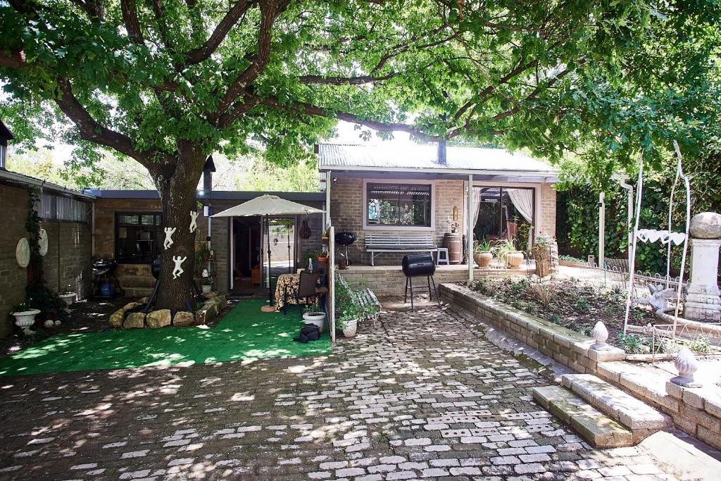 Vườn quanh God's Gift Cottages