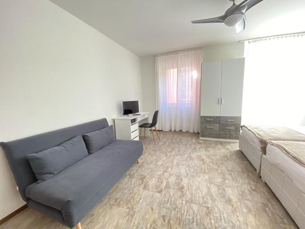 TV a/nebo společenská místnost v ubytování Albergo Stazione