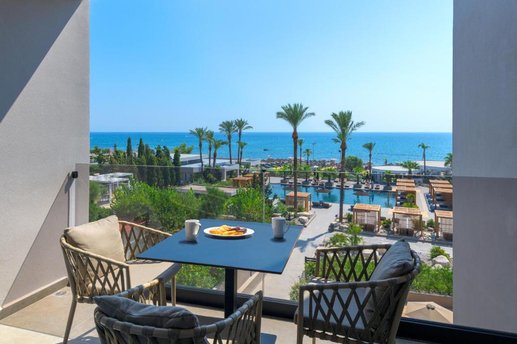 Ammades All Suites Beach Hotel & Spa - Adults Only - 3