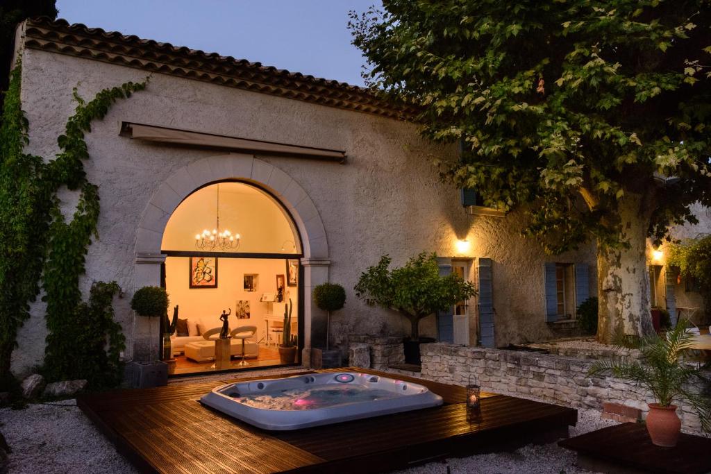 Gallery image of Juliette's Provencal home in Tresques