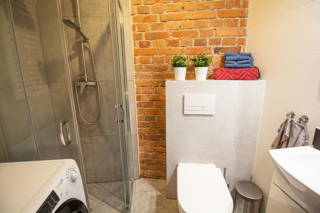 Kúpeľňa v ubytovaní Studio Loft apartament 5 min od Starego Rynku, Poznań NETFLIX
