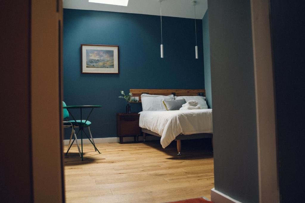 Llety Arall - Queen Room - Disability Access