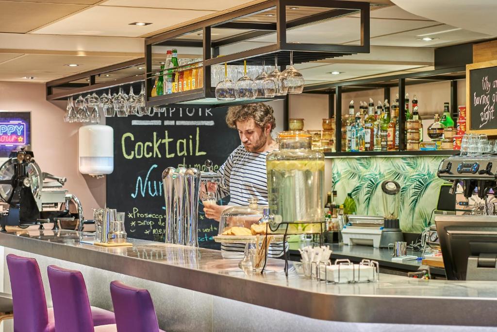 Campanile Lyon Centre - Berges du Rhône - Resim 22