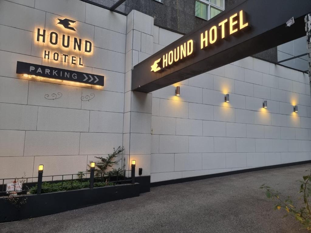 Certifikát, hodnocení, plakát nebo jiný dokument vystavený v ubytování Hound Hotel Seomyeon-Beomcheon