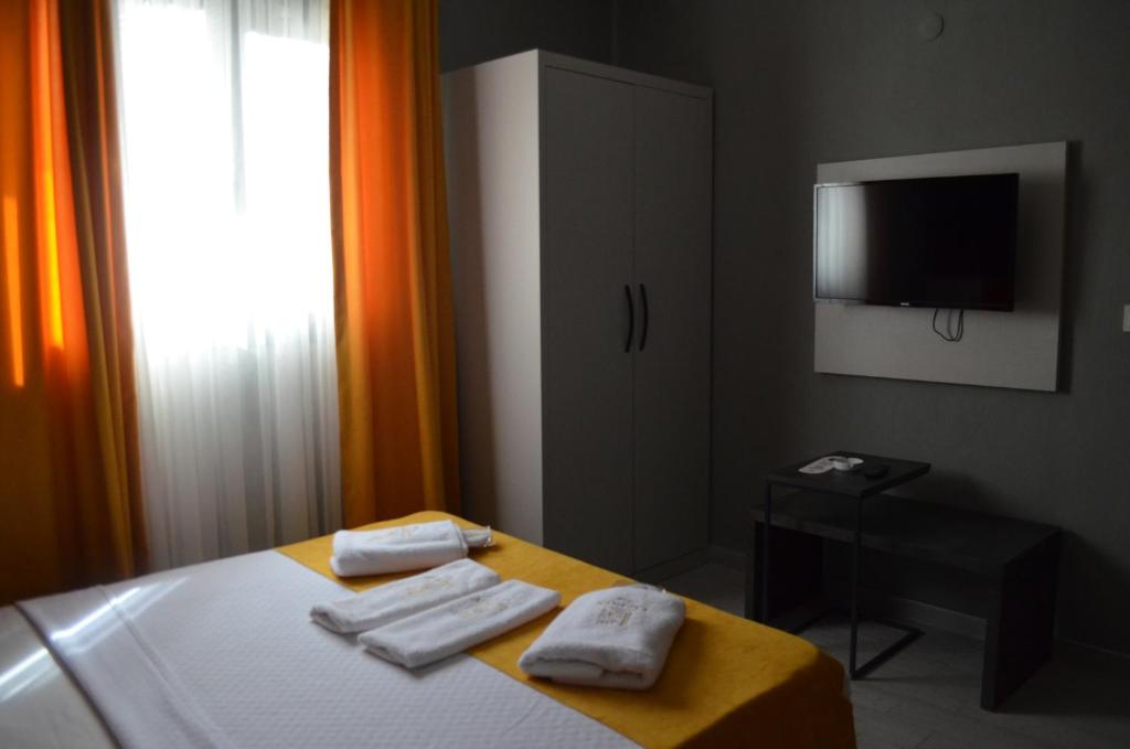 LİZBON HOTEL - Doppelzimmer Mit Bergblick