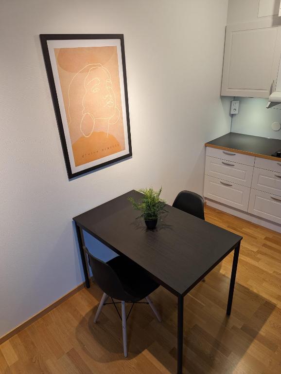 Kuchyň nebo kuchyňský kout v ubytování Hotell Bro