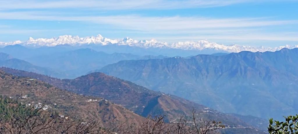 Garhwal House - Double Room With Mountain View