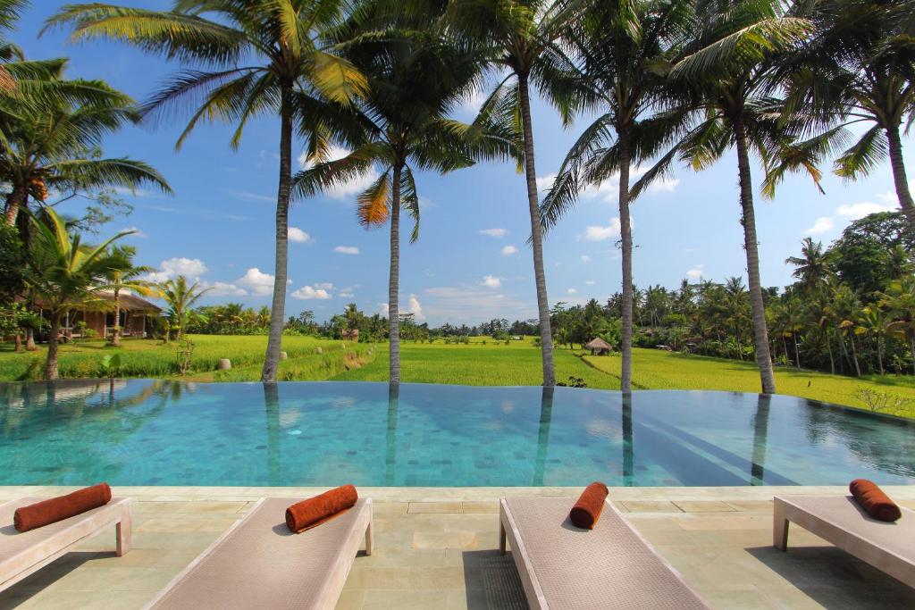 La alberca dentro o cerca de MATHIS Retreat Ubud
