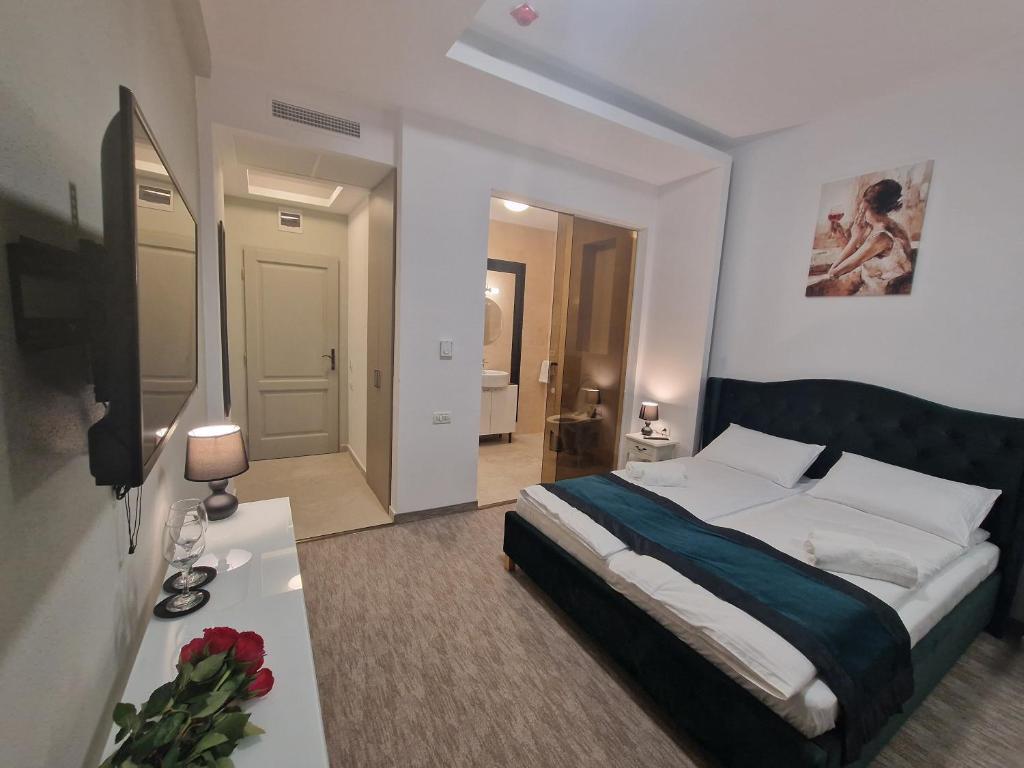 Art's Luxury Boutique Hotel - Deluxe Queen Room