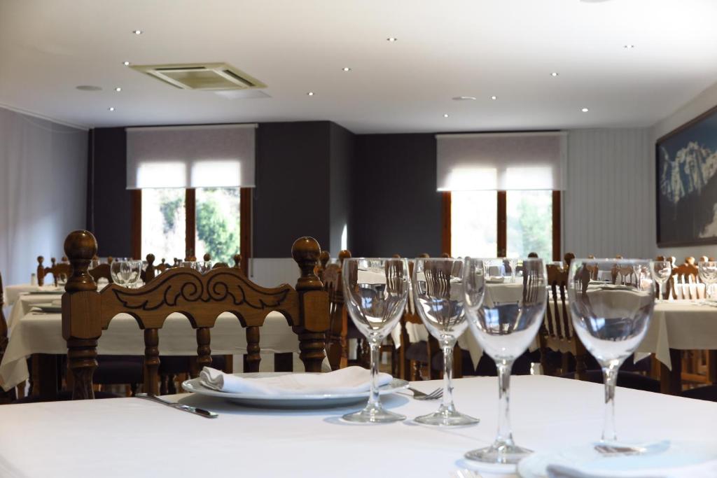 Restaurace v ubytování Snö Hotel Bielsa