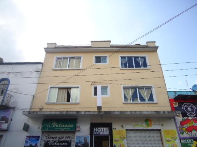 Budova, kde se aparthotel nachází