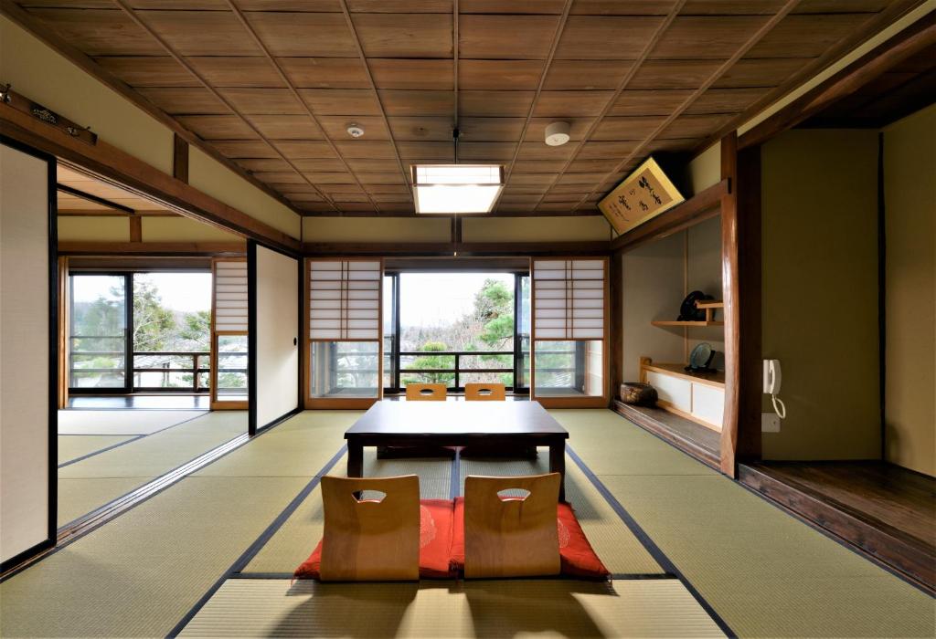 Gambar di galeri bagi 宿屋白金家 yadoya-shiroganeya 1日1組限定2名から8名様まで 全館貸切り 伝統的建造物の旅籠宿 Traditional culture experience di Nagano