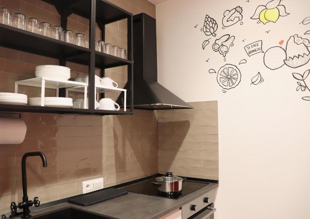 Liotru Maisonne, rooms with en-suite bathroom and shared bathroom - 17