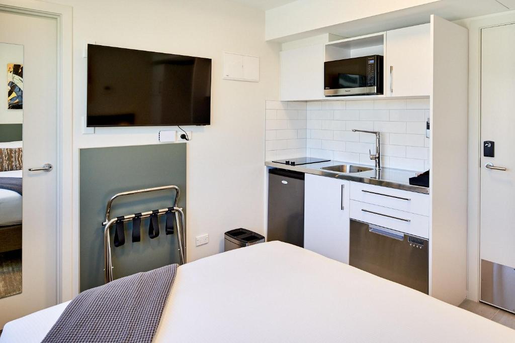 Sojourn Apartment Hotel - Ghuznee - Resim 13