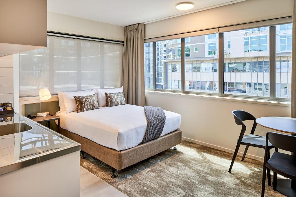 Sojourn Apartment Hotel - Ghuznee - Resim 15