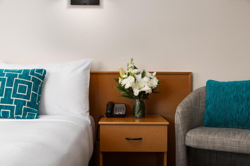Postel nebo postele na pokoji v ubytování Rydges Darwin Central