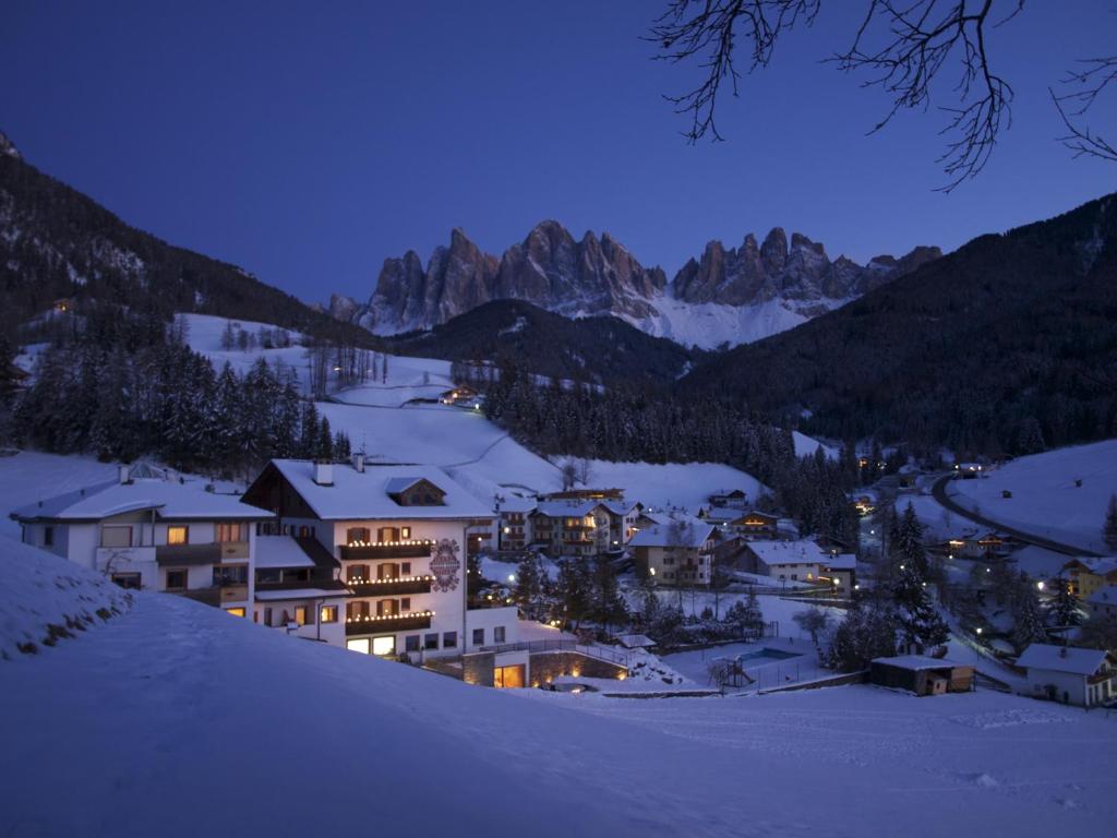 Hotel Tyrol v zimě