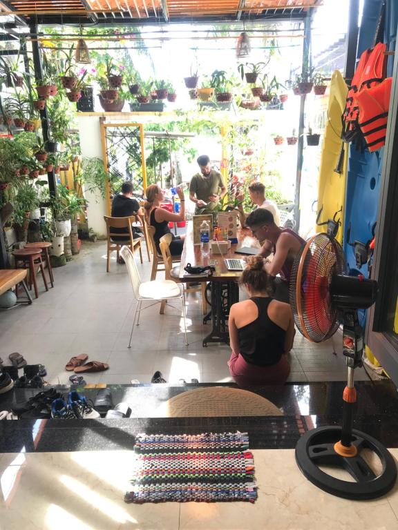 Coral Riverside Homestay & Hostel - 5