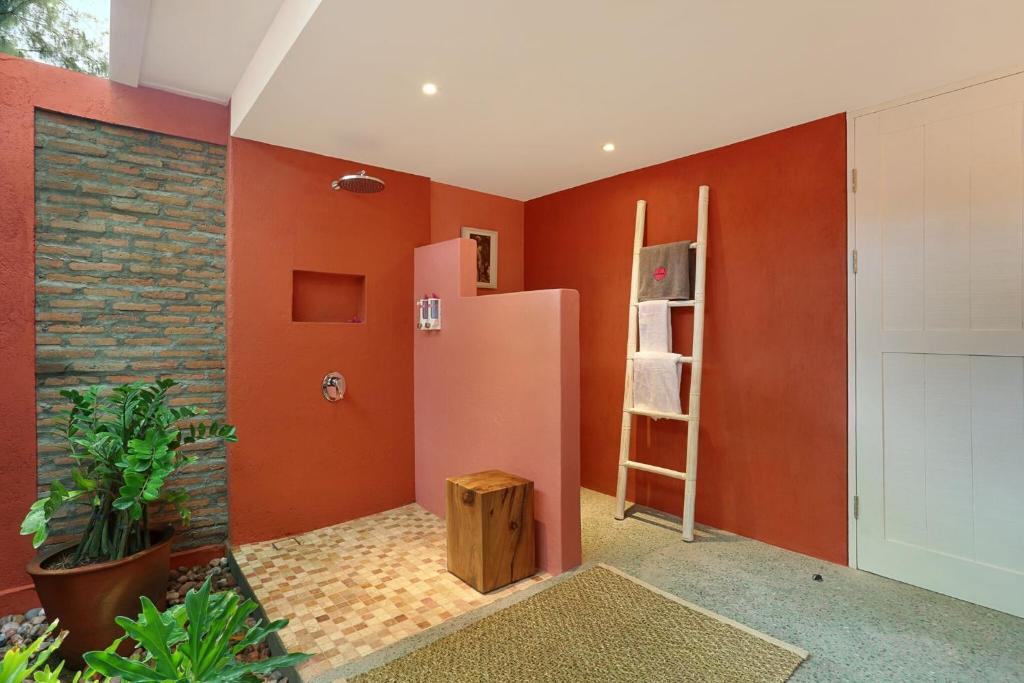 PinkCoco Gili Trawangan - Constant Surprises - for Cool Adults Only - 3