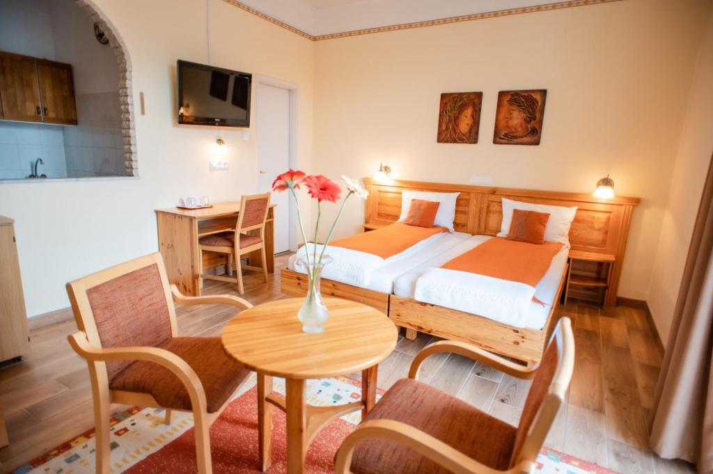 Hotel Manzard Panzio - Resim 9