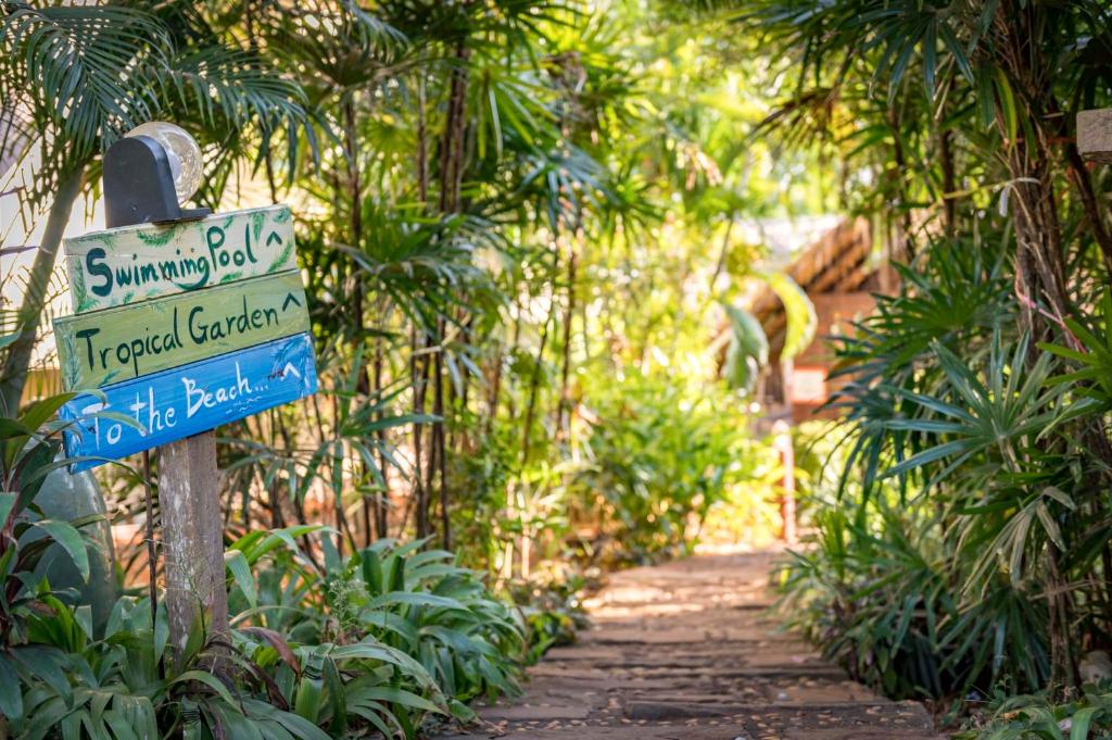 Zahrada ubytování Good Time Sports Village Koh Mak