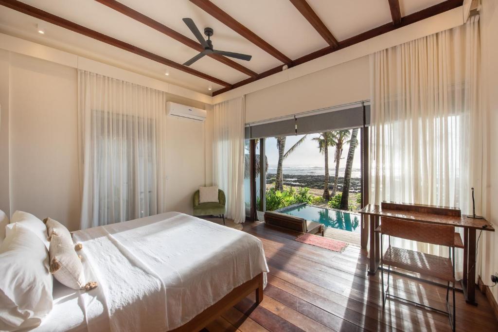 L'Osteria Luxe Beachfront B&B - Villa With Private Pool