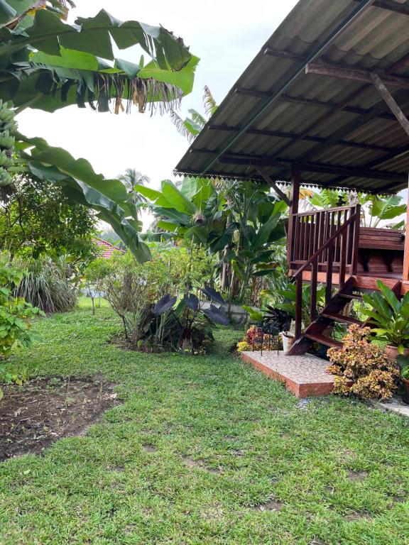 Zahrada ubytování Rak Suan Homestay รักสวนโฮมสเตย์