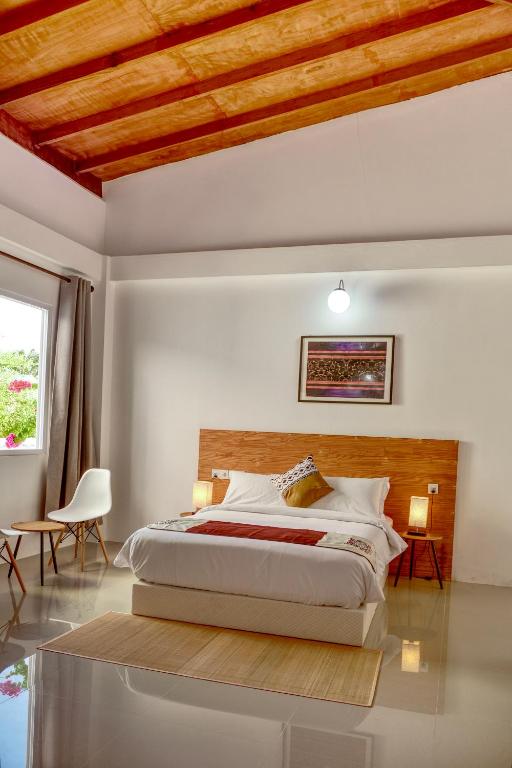 Island Ambience - Deluxe Family Room