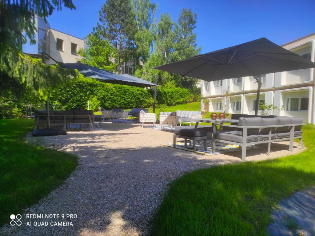 Zahrada ubytování Mercure Annecy Sud
