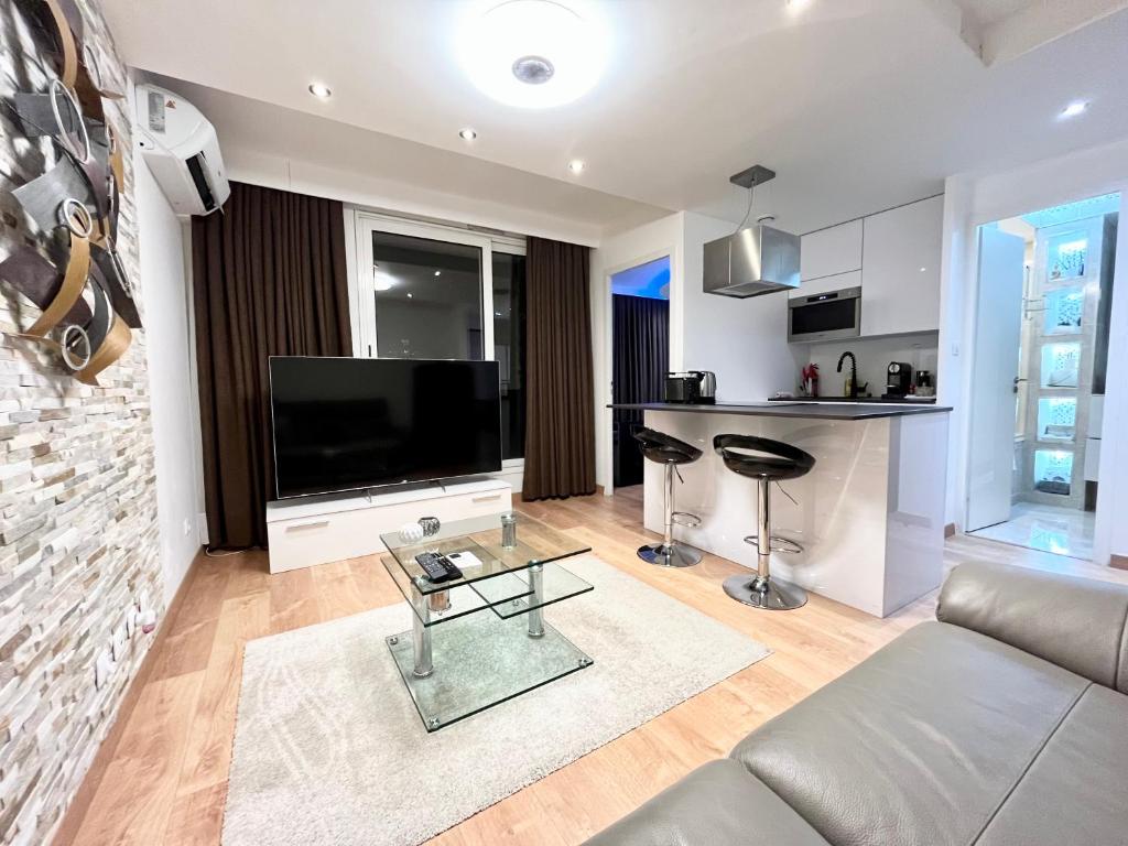 GUEST-K President - Grenoble Centre - Housity