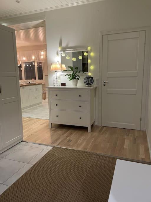 Fotografie z fotogalerie ubytování Modern 6-bedroom villa near Tampere city v destinaci Tampere