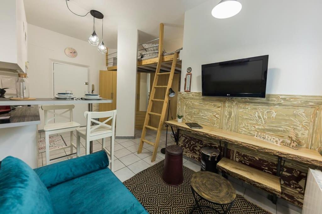 Kuchnia lub aneks kuchenny w obiekcie St Léon Strasbourg - Studio 3 Pers - Proche centre ville