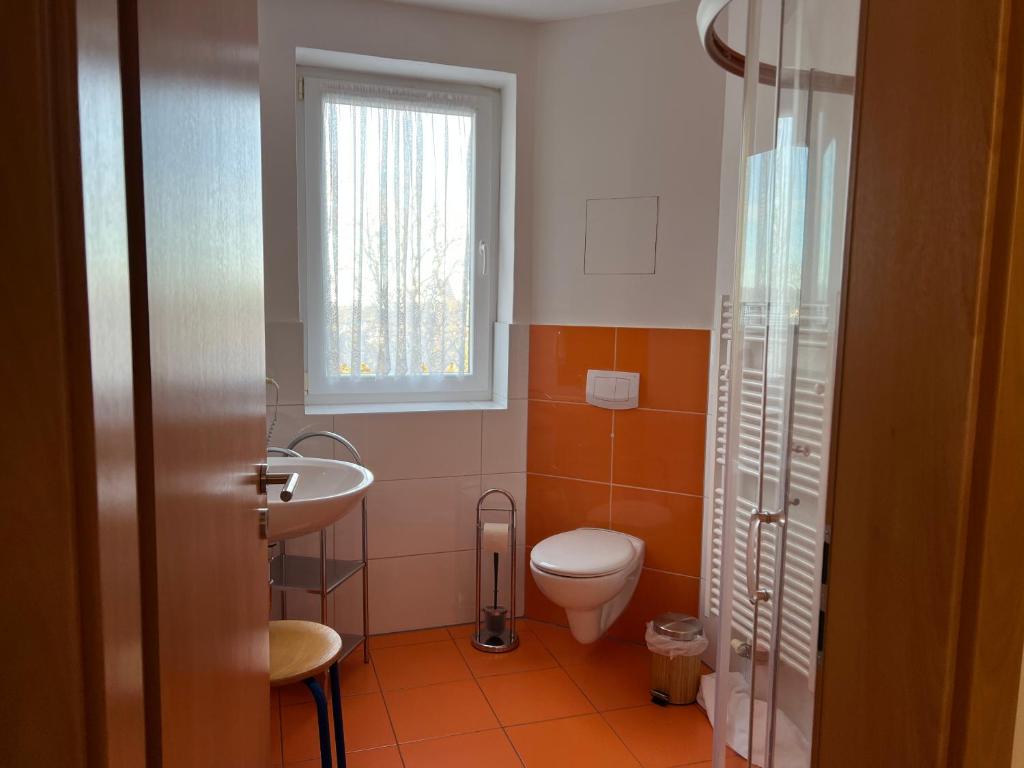 Gaststätte & Pension Waldschlösschen - Appartamento Con Balcone