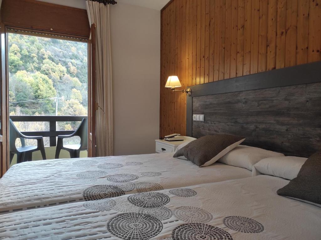 SNÖ Hotel Bielsa - Standard Single Room With Balcony