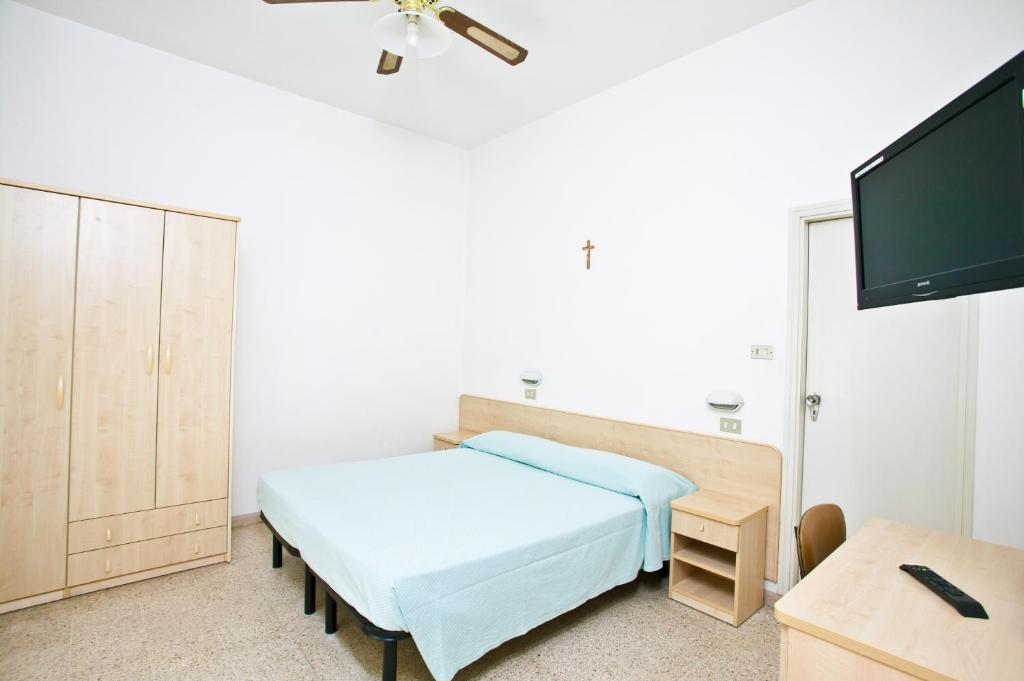 TV a/nebo společenská místnost v ubytování Hotel Niagara