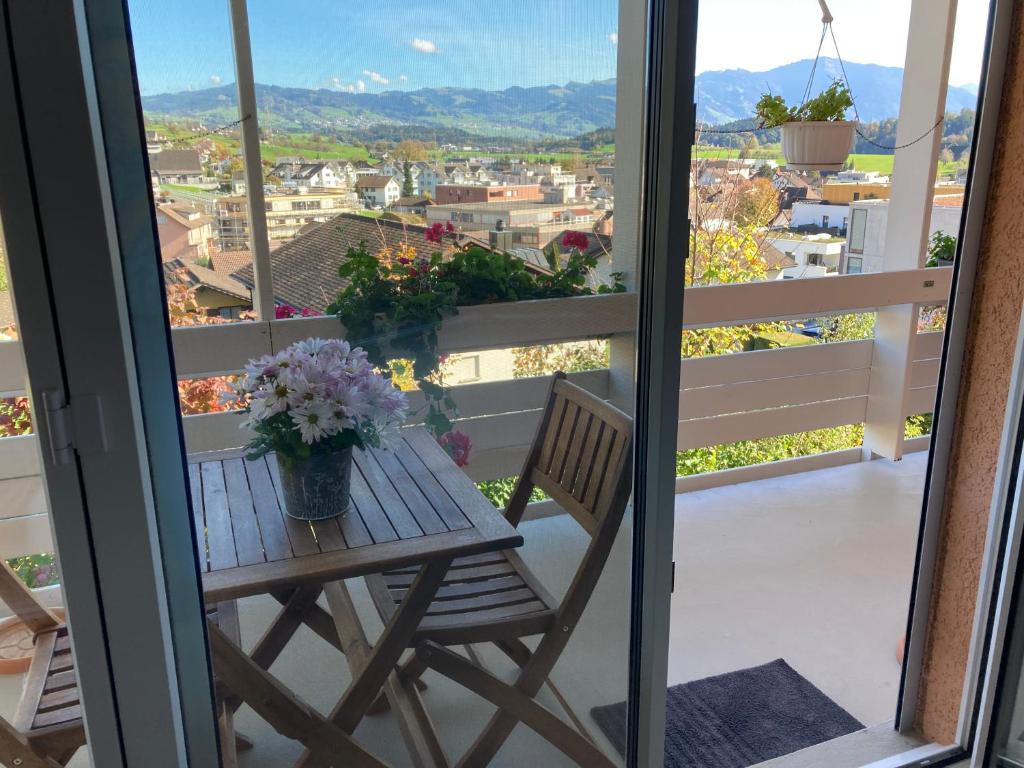 Nespecifikovaný výhled na hory nebo výhled na hory při pohledu z apartmánu