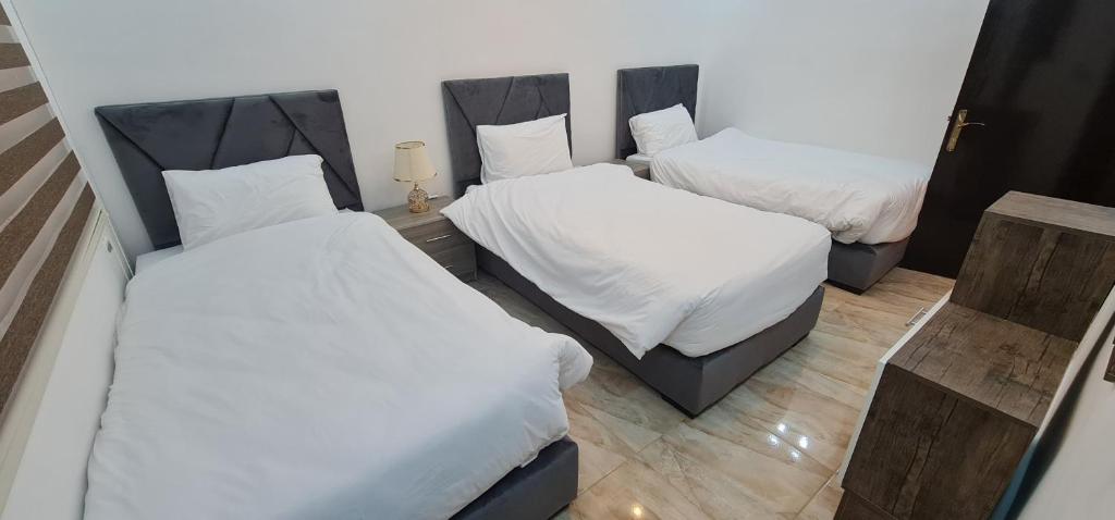 Nabateans Home Hotel - トリプルルーム