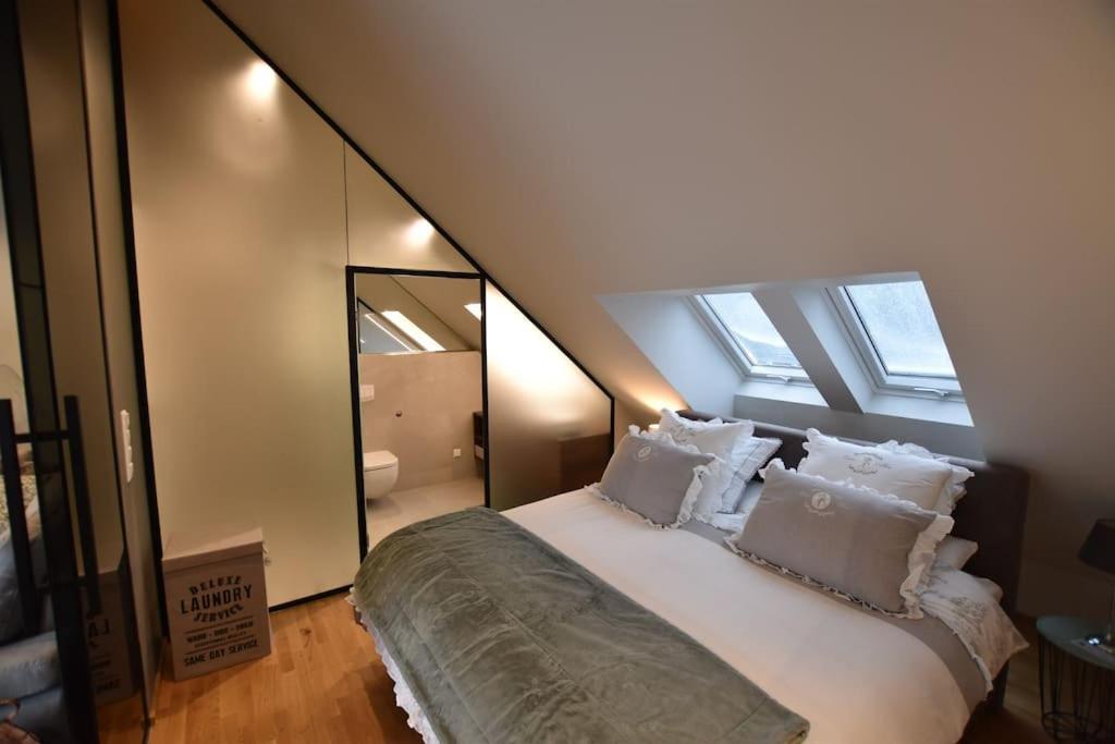 Studio-LOFT avec accès directe a une loggia - Housity