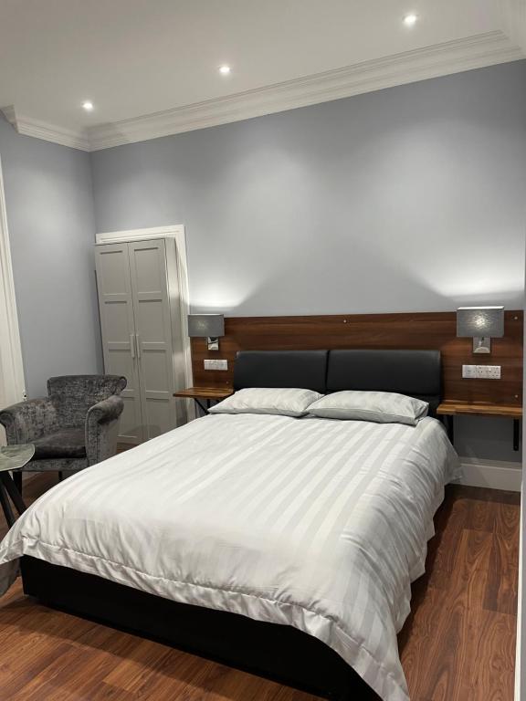 Katil atau katil-katil dalam bilik di Laurieston Inn